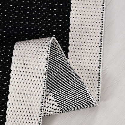 Enzo 05 Black White Kaymaz Tabanlı Sisal Halı