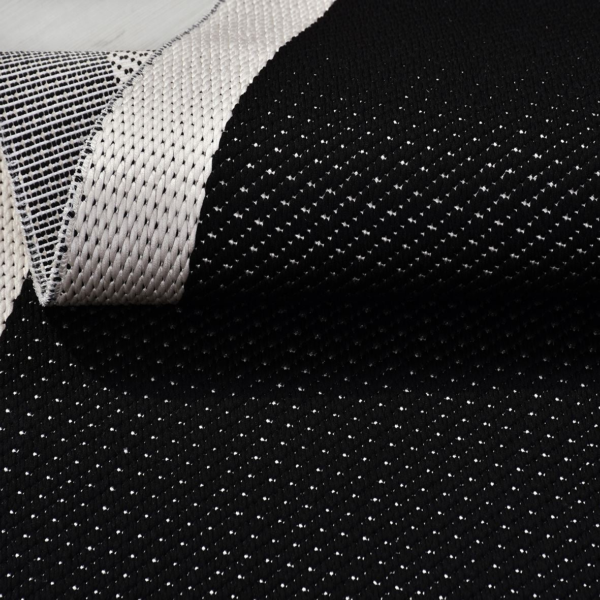 Enzo 05 Black White Kaymaz Tabanlı Sisal Halı