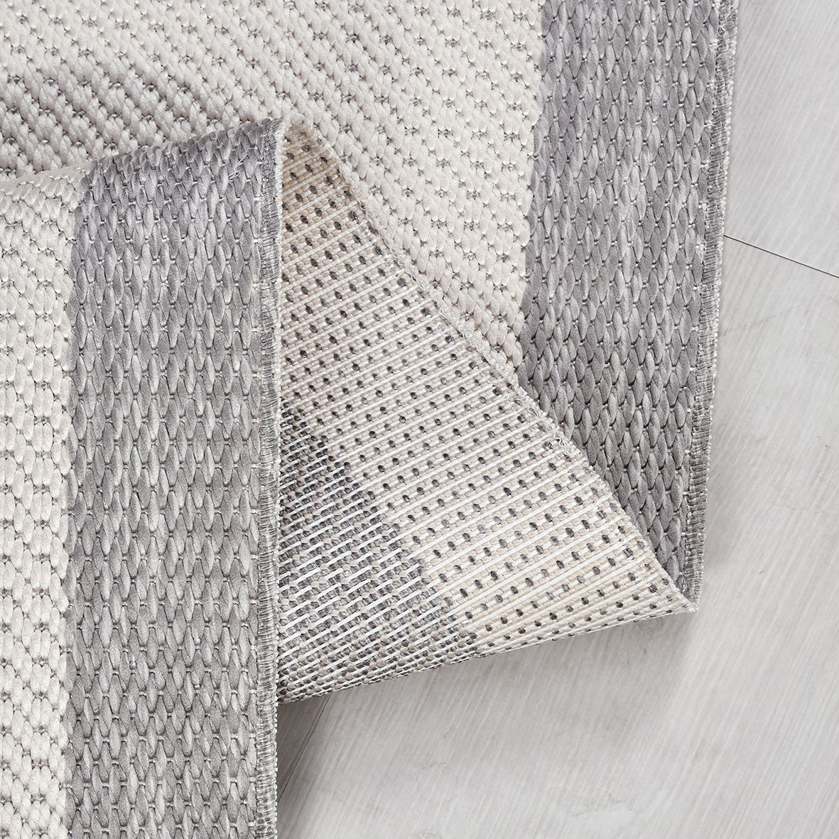 Enzo 06 Krem Gri  Kaymaz Tabanlı Sisal Halı